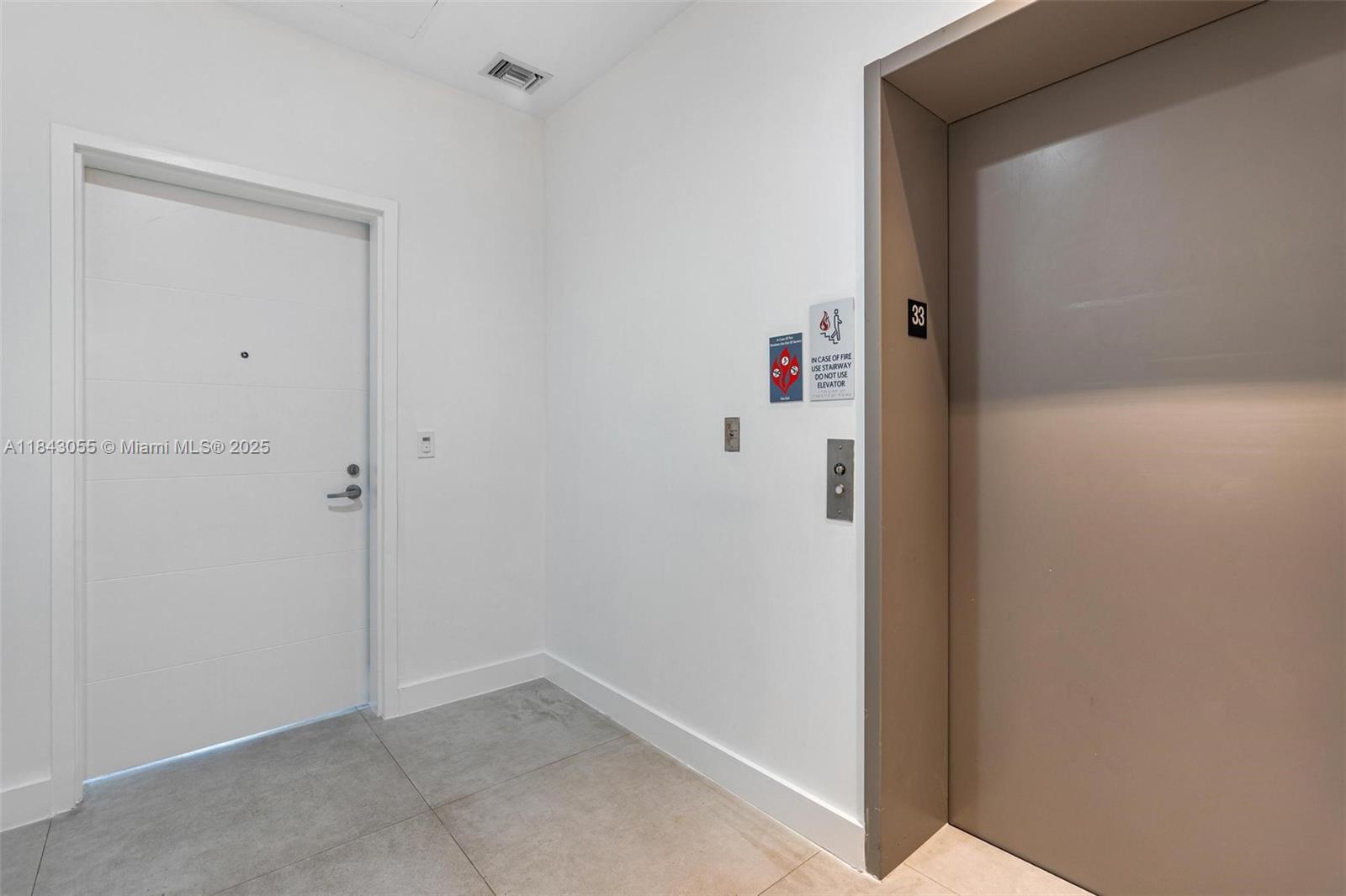 THE HARBOUR PH4 - NORTH - Residential Lease