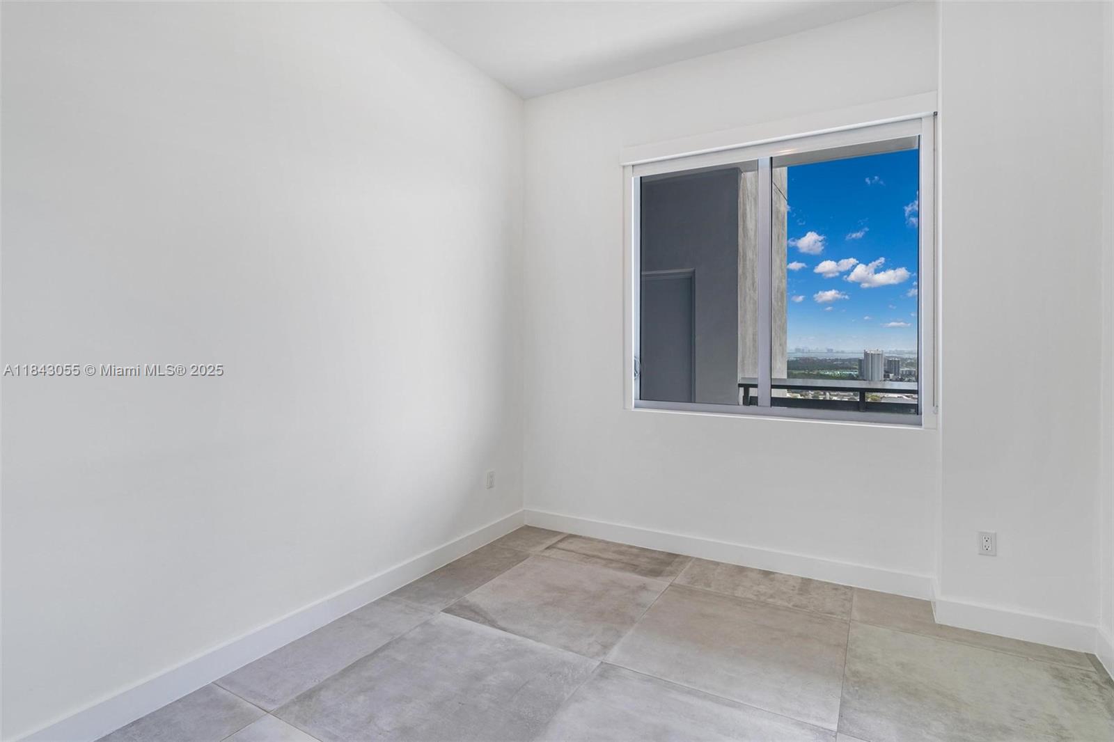 THE HARBOUR PH4 - NORTH - Residential Lease