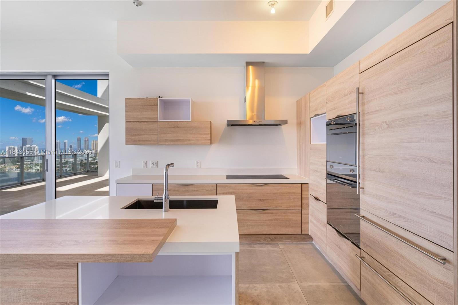 THE HARBOUR PH4 - NORTH - Residential Lease
