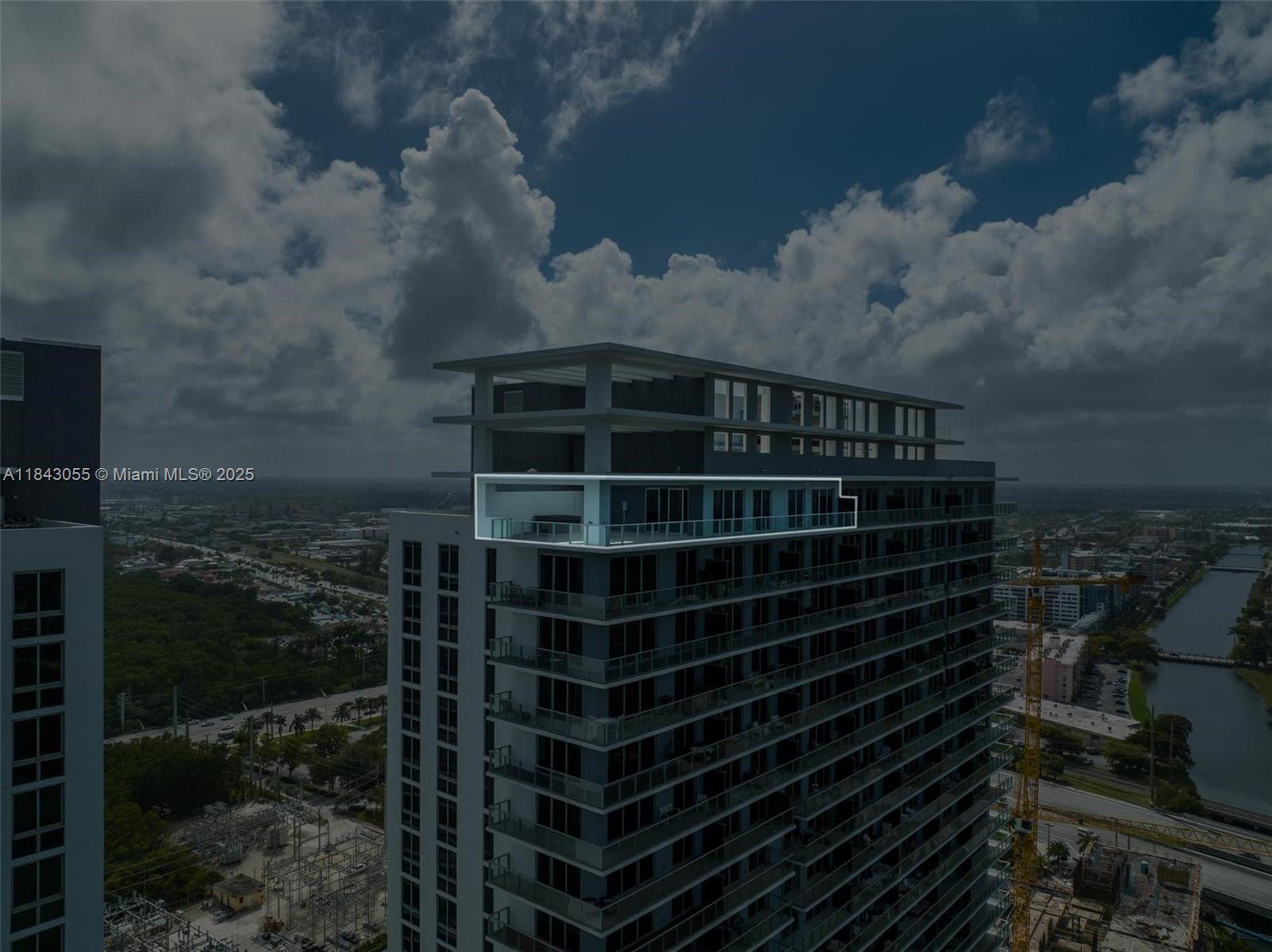 THE HARBOUR PH4 - NORTH - Residential Lease
