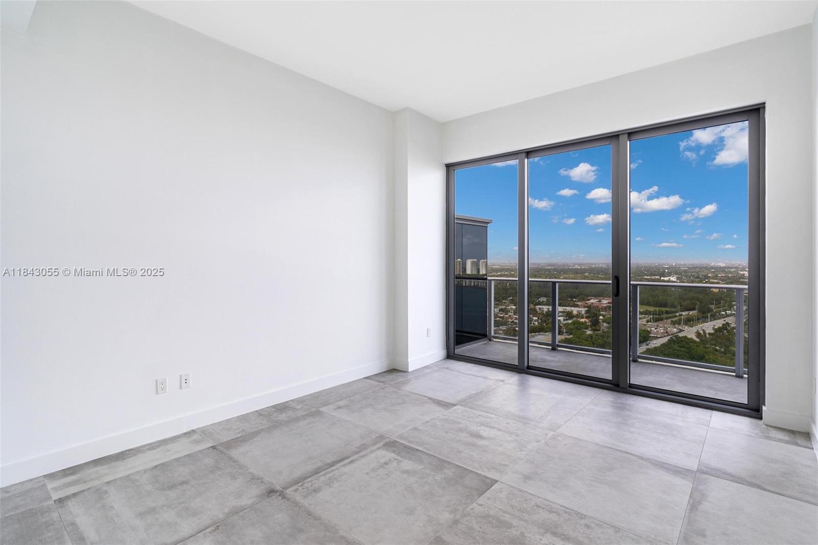 THE HARBOUR PH4 - NORTH - Residential Lease