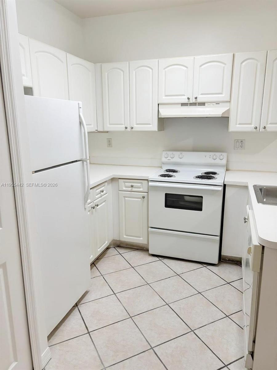 BIRD GROVE CONDO - Residential