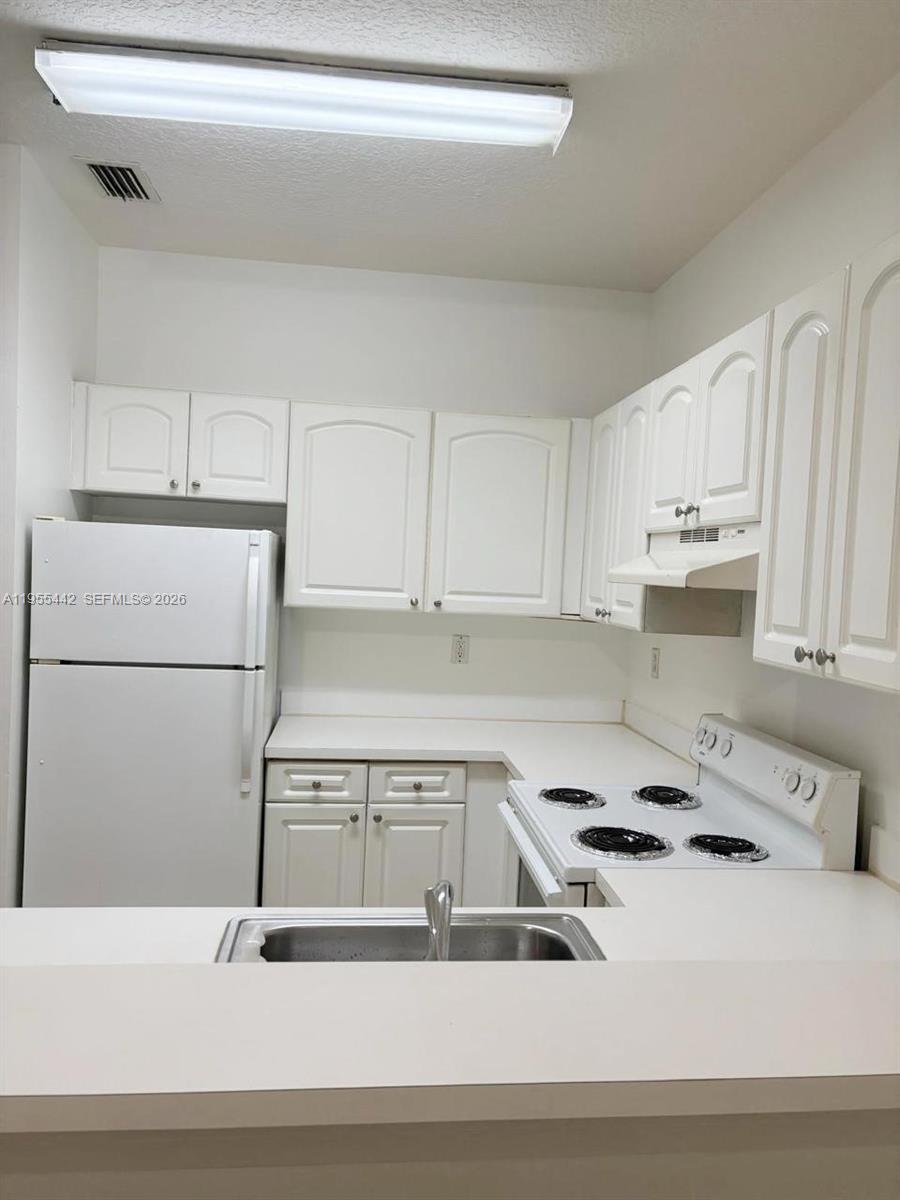 BIRD GROVE CONDO - Residential