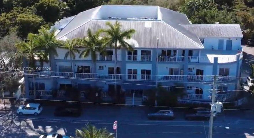 1 Bed / 1 Bath unit in its original condition (built in 2000), offering a great opportunity to personalize and add value in a prime Coconut Grove location. The unit includes 1 assigned parking space and features an electric range, refrigerator, dishwasher, disposal, water heater, smoke detector, and washer/dryer hook-up. Enjoy privacy and convenience just minutes from world-class dining, marinas, cafés, boutique shopping, and outdoor favorites like Kennedy Park and Regatta Park. Easy access to Brickell, Coral Gables, Key Biscayne, Downtown Miami, and US-1. No special assessment. Ideal for first-time buyers or investors in one of Miami’s most desirable zip codes.