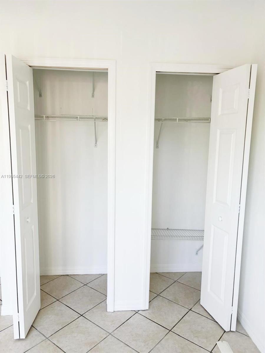 BIRD GROVE CONDO - Residential