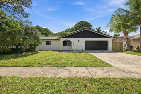 Photo of 2920 Dorson Way, Delray Beach, FL 33445 (MLS # A12106148)
