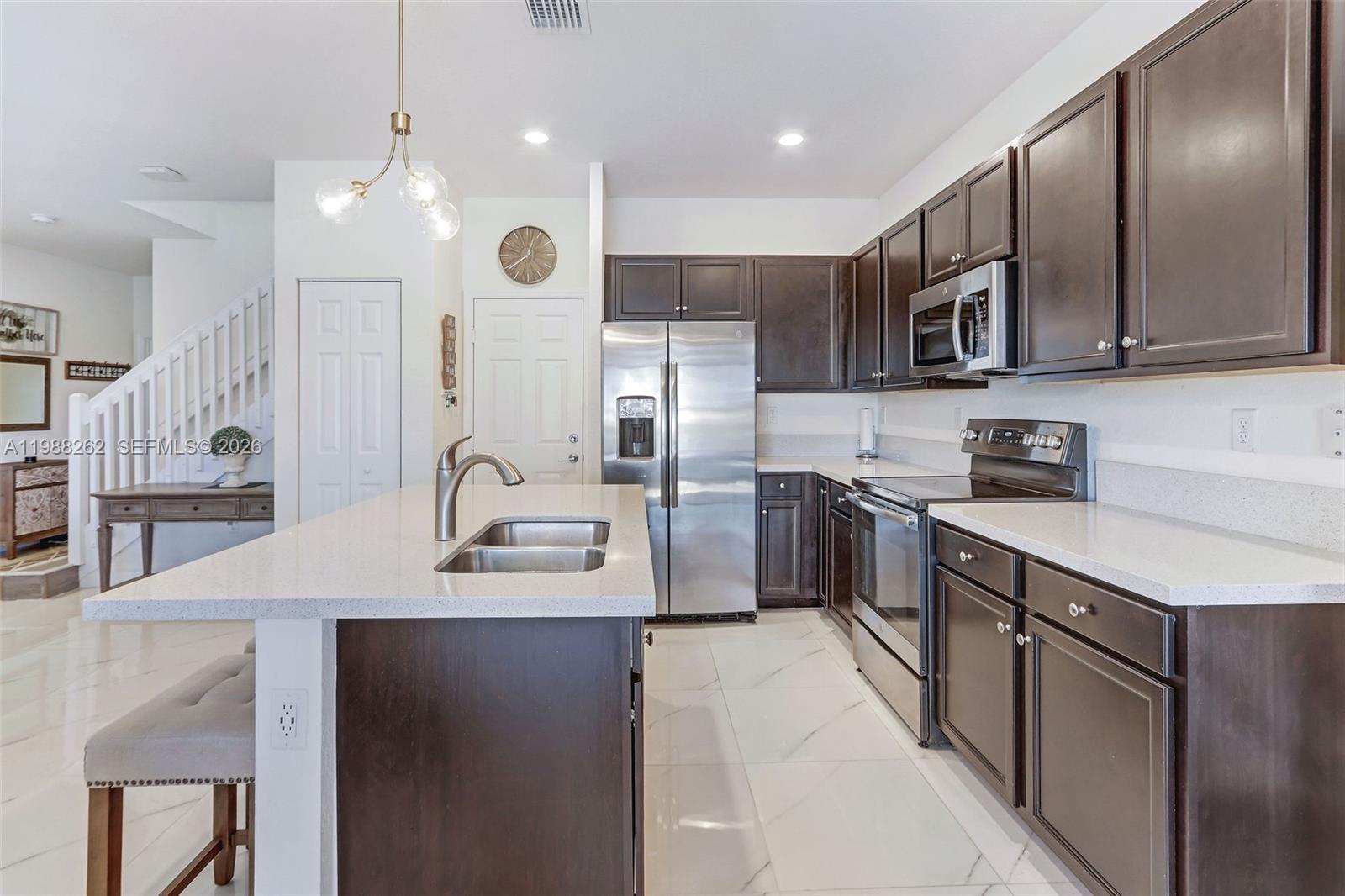 AQUABELLA SECTION ONE - Residential