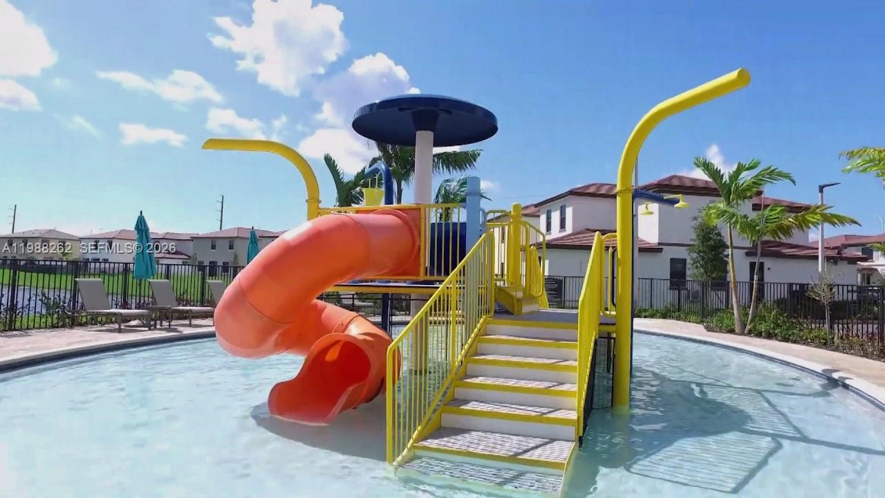 AQUABELLA SECTION ONE - Residential