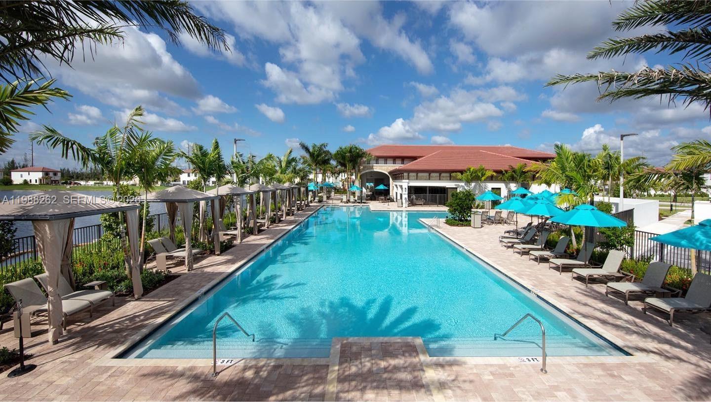 AQUABELLA SECTION ONE - Residential