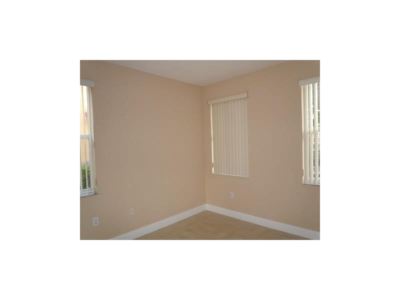 KENDALLAND - Residential Lease