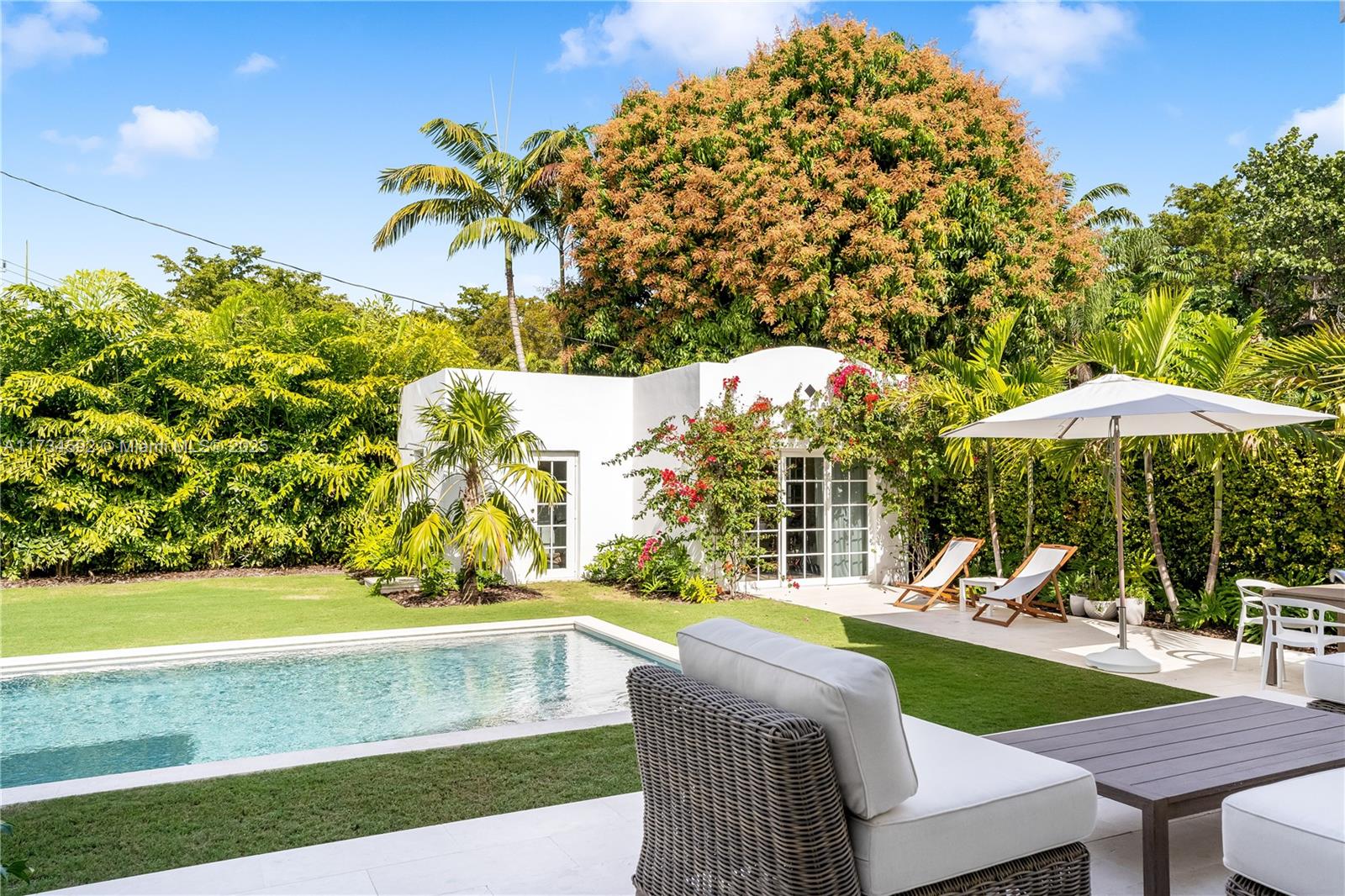 CORAL GABLE COUNTRY CLUB - Residential