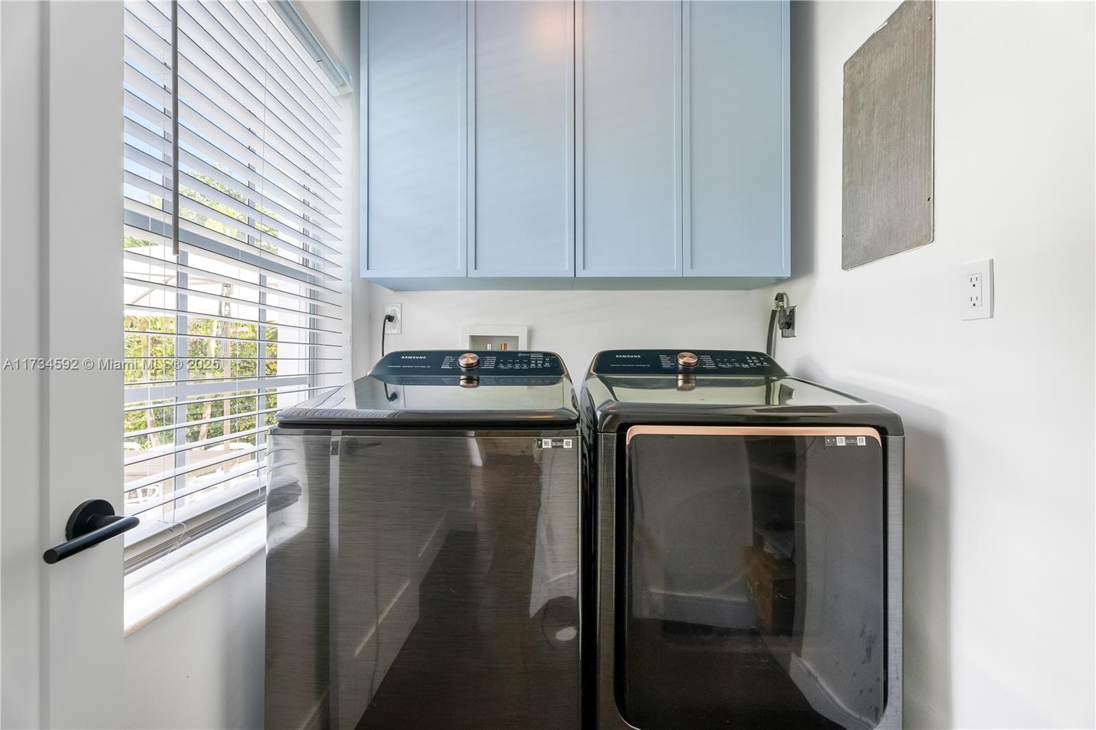 CORAL GABLE COUNTRY CLUB - Residential