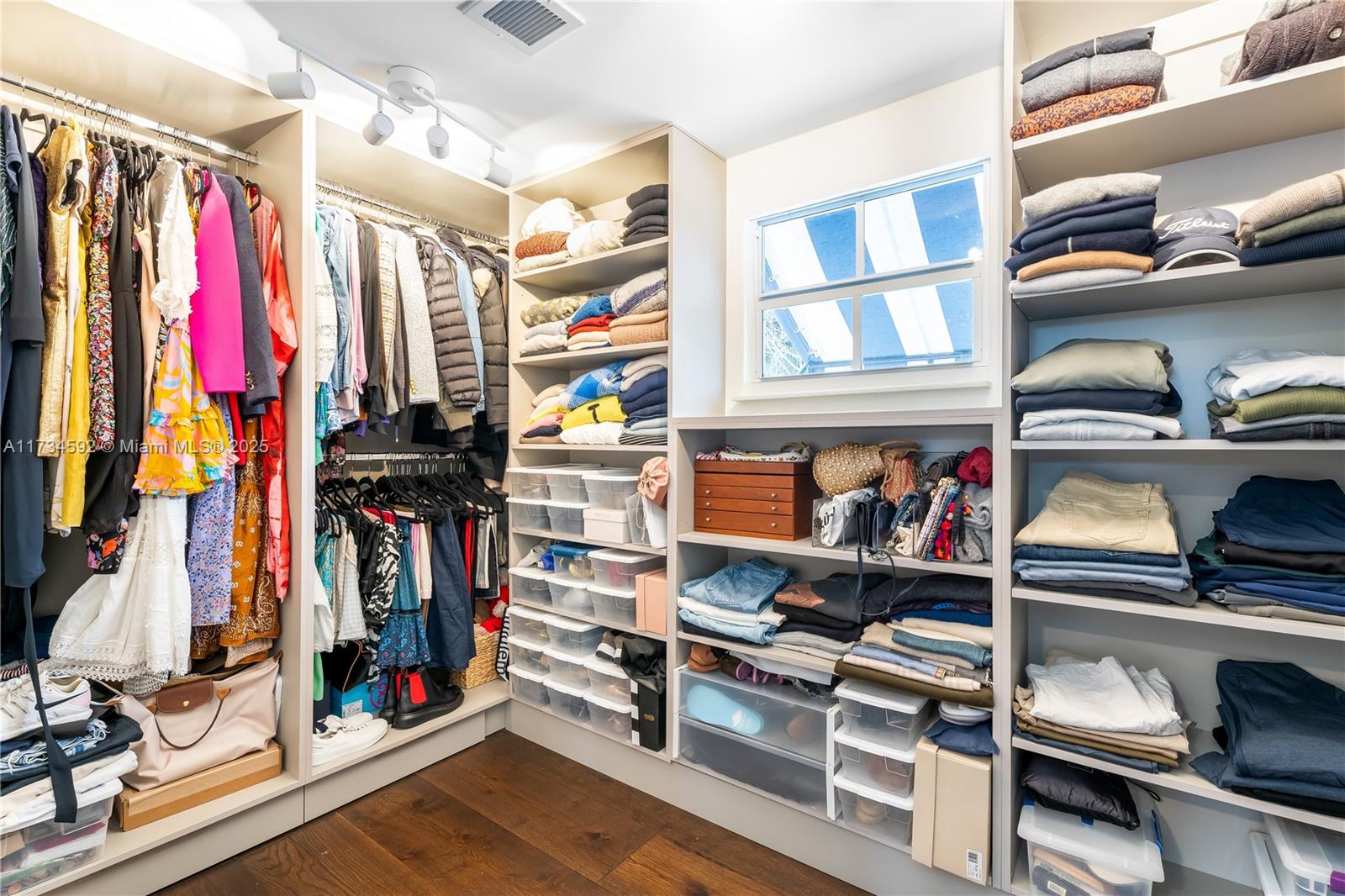 CORAL GABLE COUNTRY CLUB - Residential