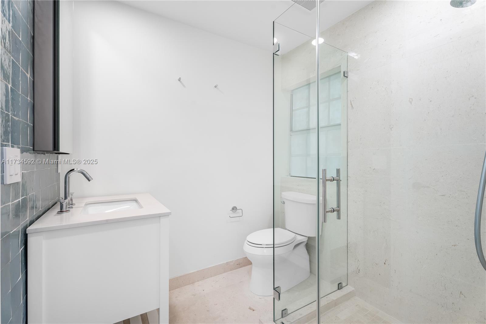 CORAL GABLE COUNTRY CLUB - Residential