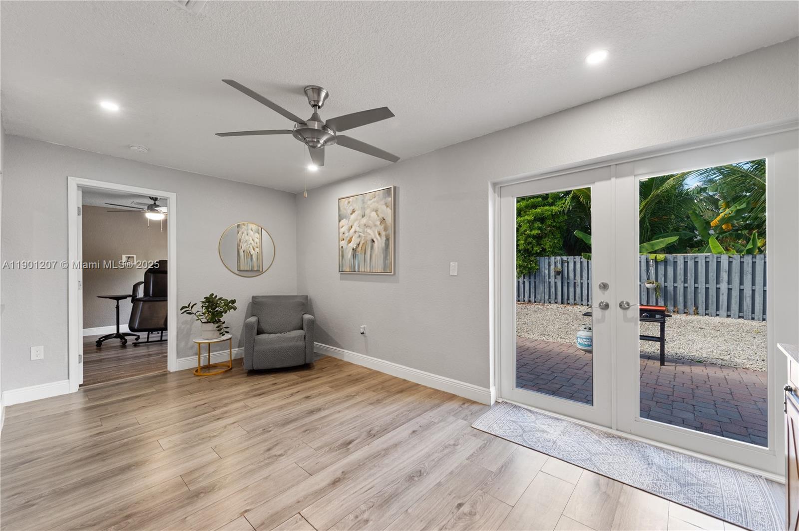 SUNRISE GOLF VILLAGE - Residential