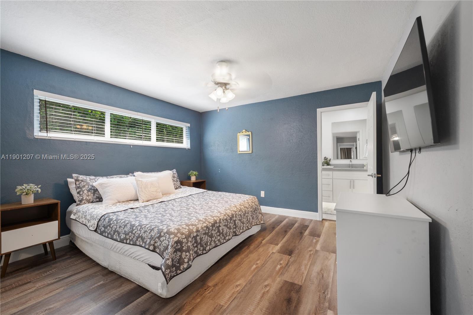 SUNRISE GOLF VILLAGE - Residential