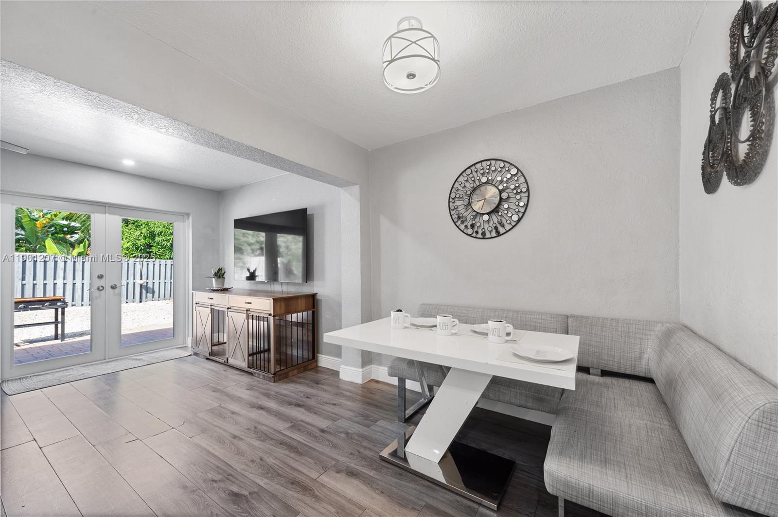 SUNRISE GOLF VILLAGE - Residential