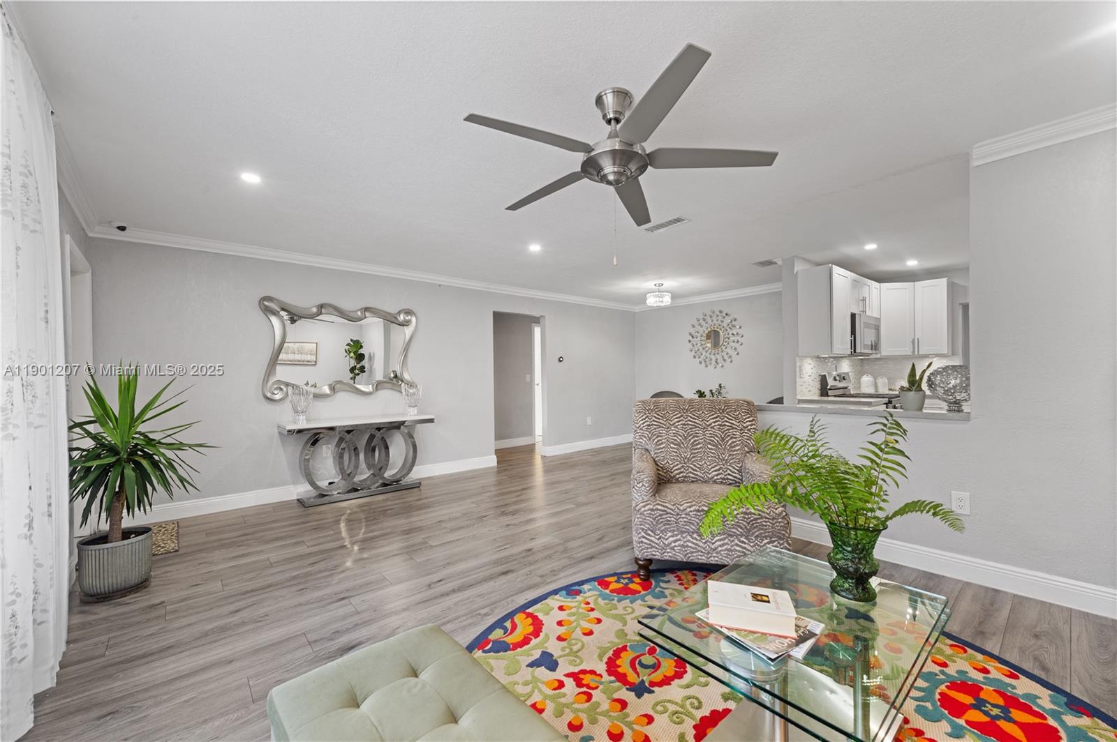 SUNRISE GOLF VILLAGE - Residential