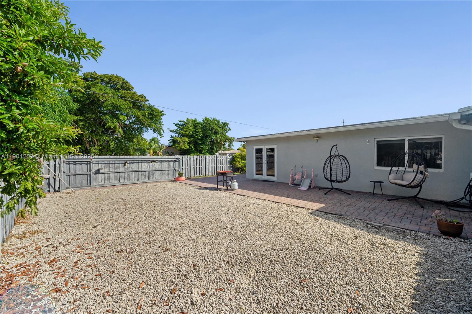 SUNRISE GOLF VILLAGE - Residential