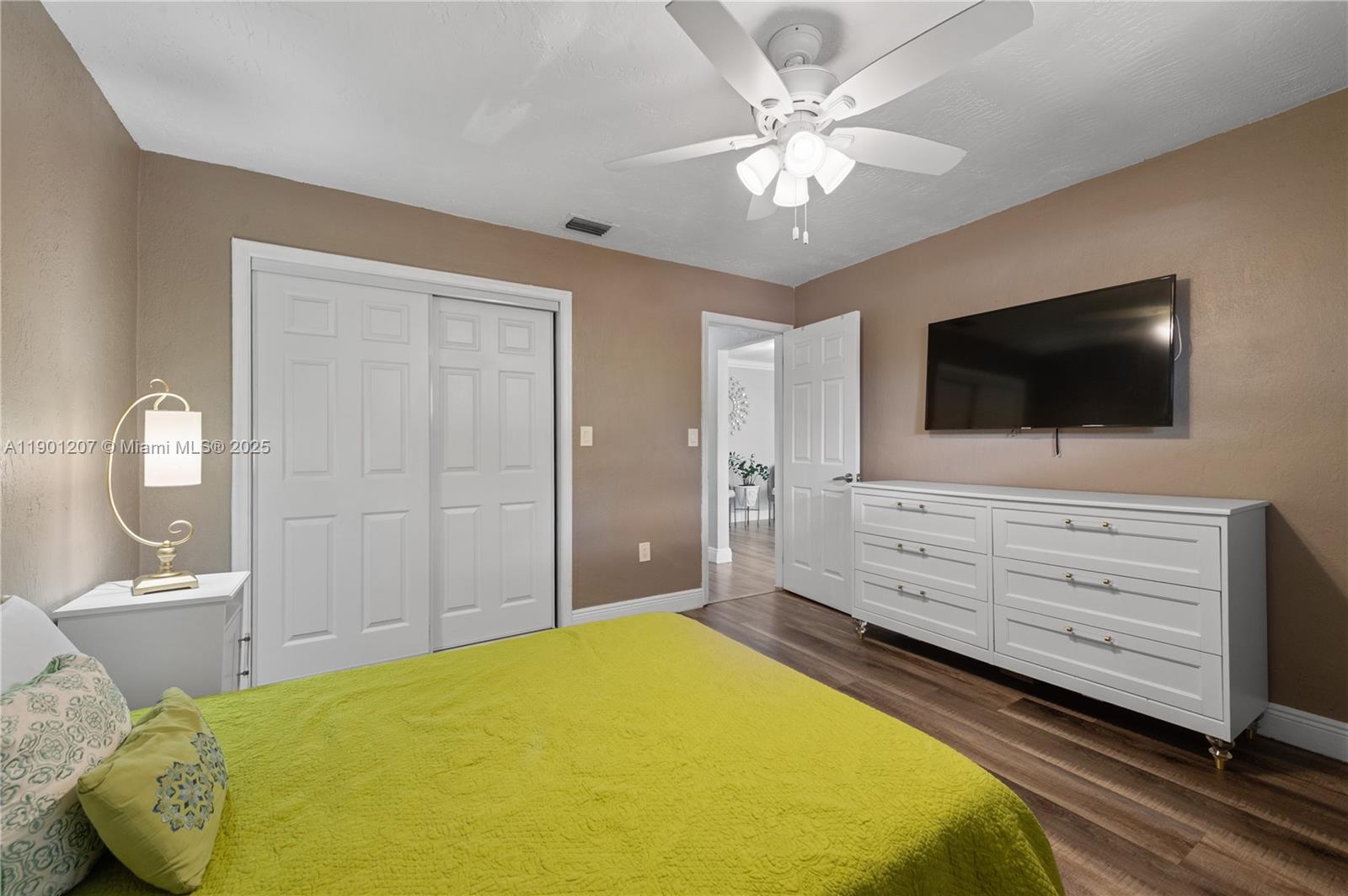 SUNRISE GOLF VILLAGE - Residential