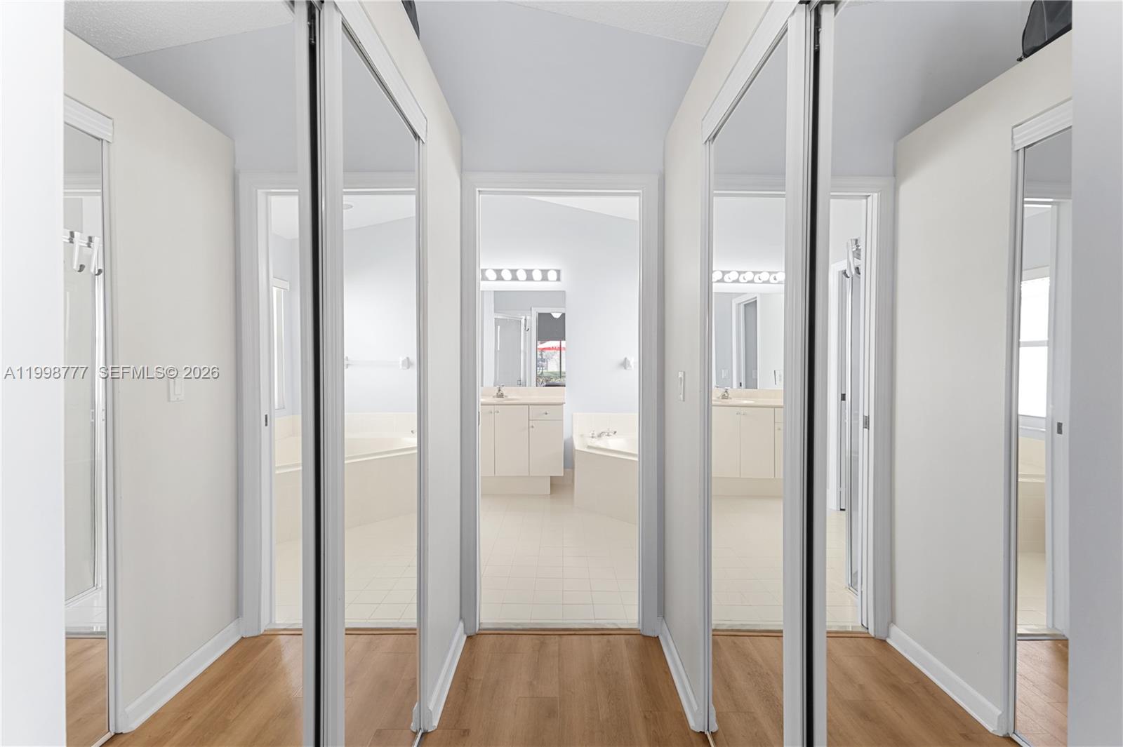 VULCAN MATERIALS COMPANY - Residential Lease
