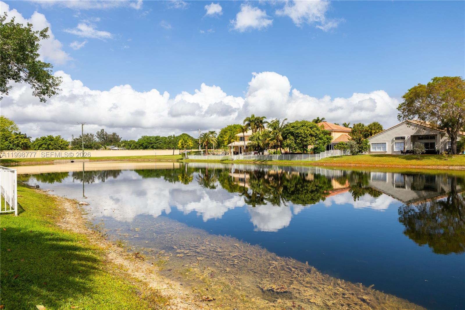 VULCAN MATERIALS COMPANY - Residential Lease