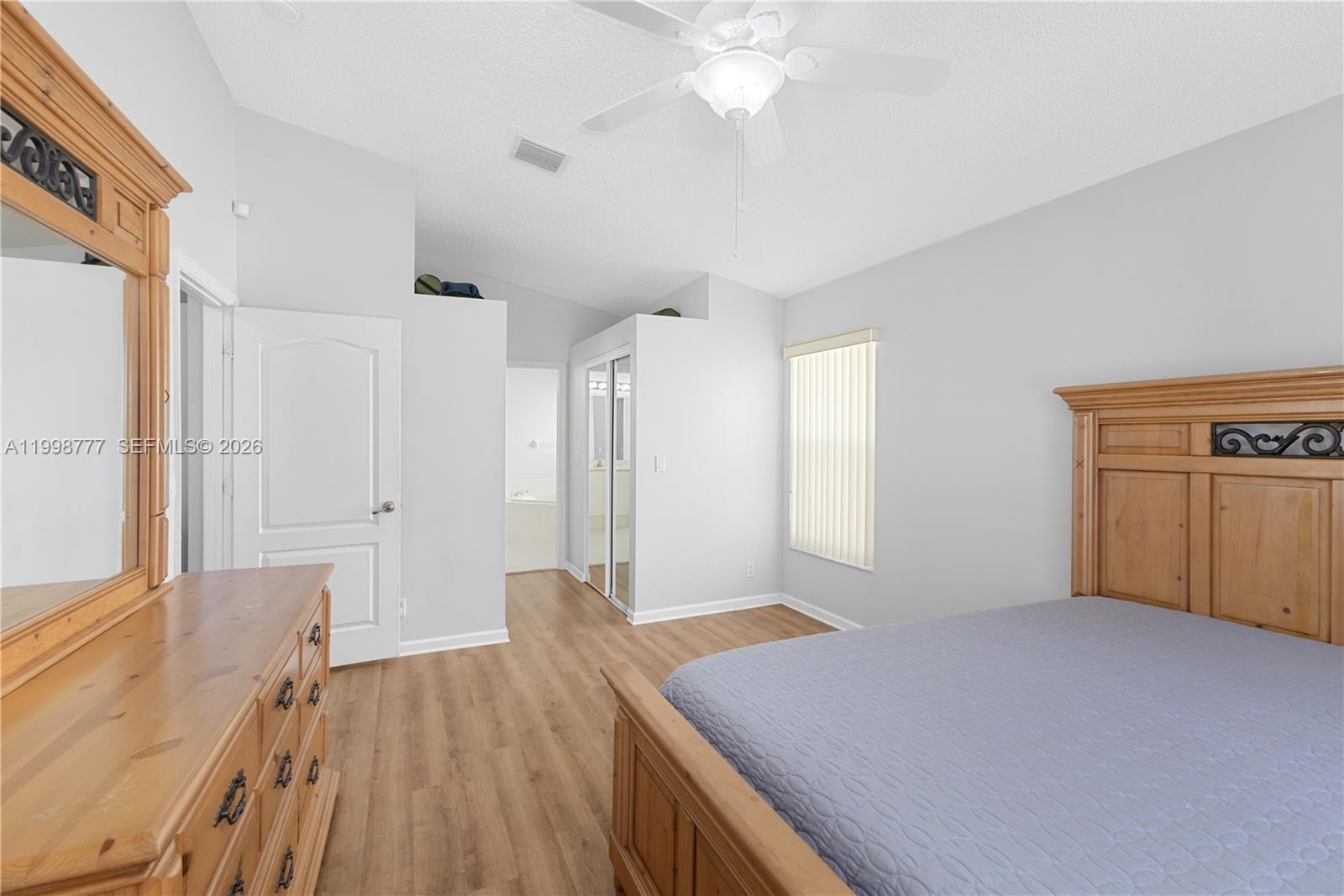 VULCAN MATERIALS COMPANY - Residential Lease
