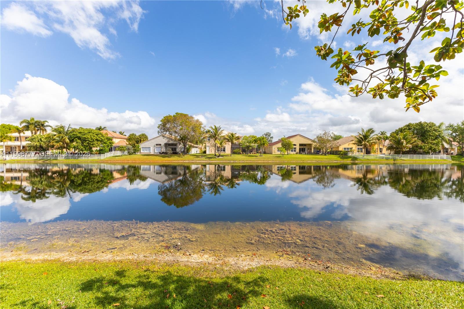 VULCAN MATERIALS COMPANY - Residential Lease