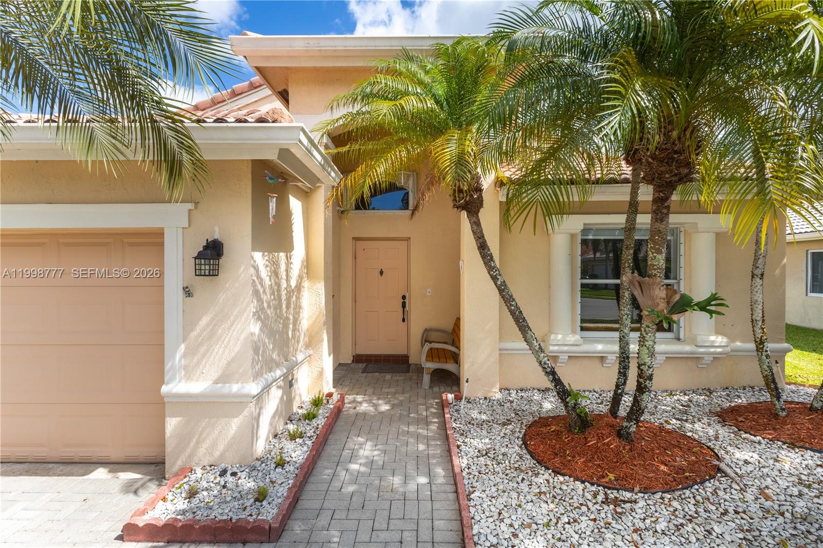 VULCAN MATERIALS COMPANY - Residential Lease