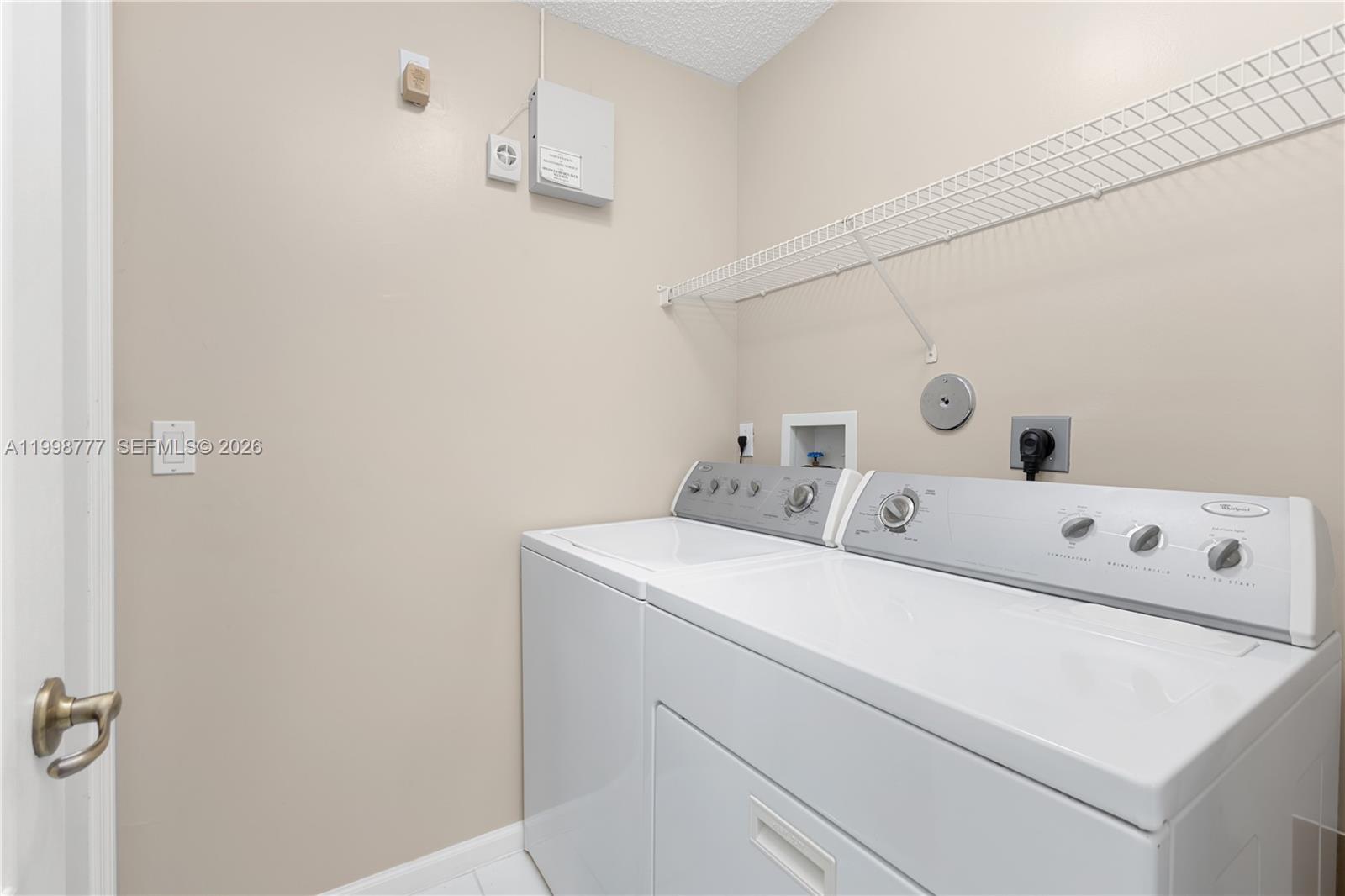 VULCAN MATERIALS COMPANY - Residential Lease
