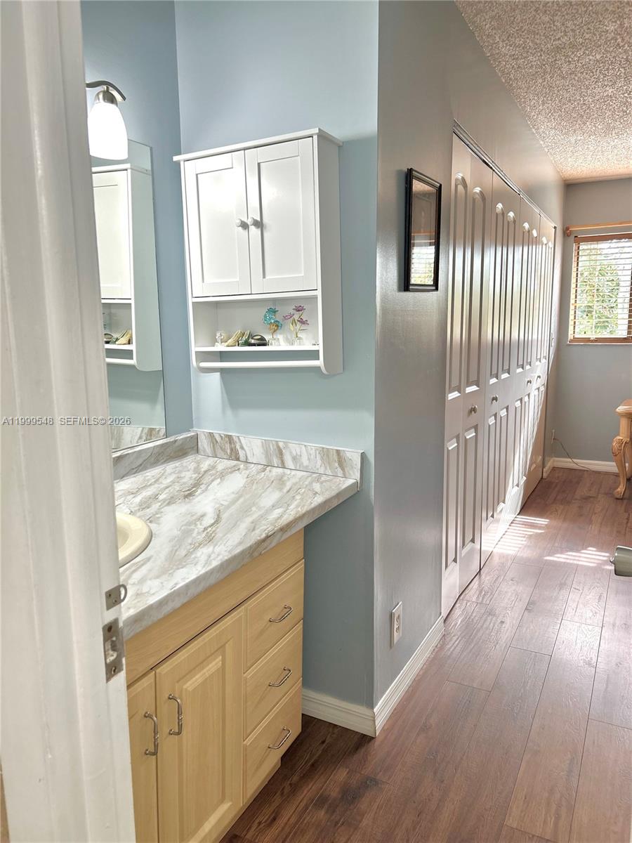 SPRING TREE - Residential