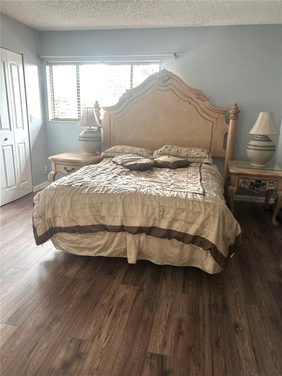 SPRING TREE - Residential