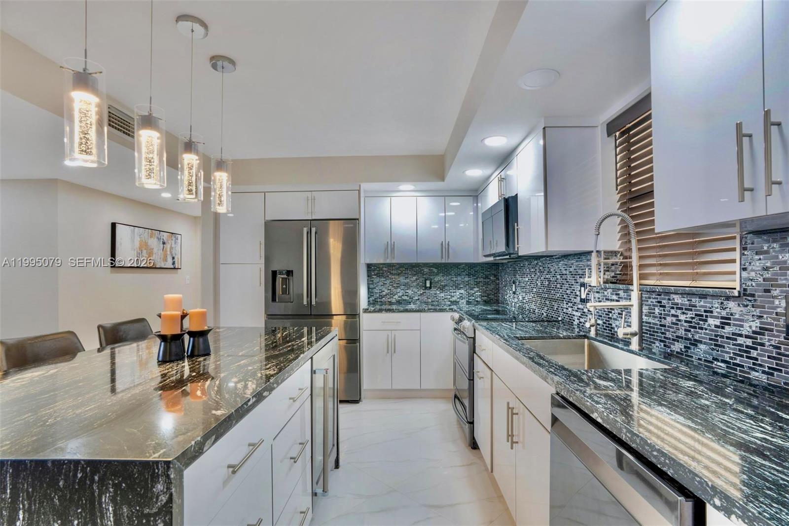 SUMMERTREE VILG CALIF CL - Residential Lease