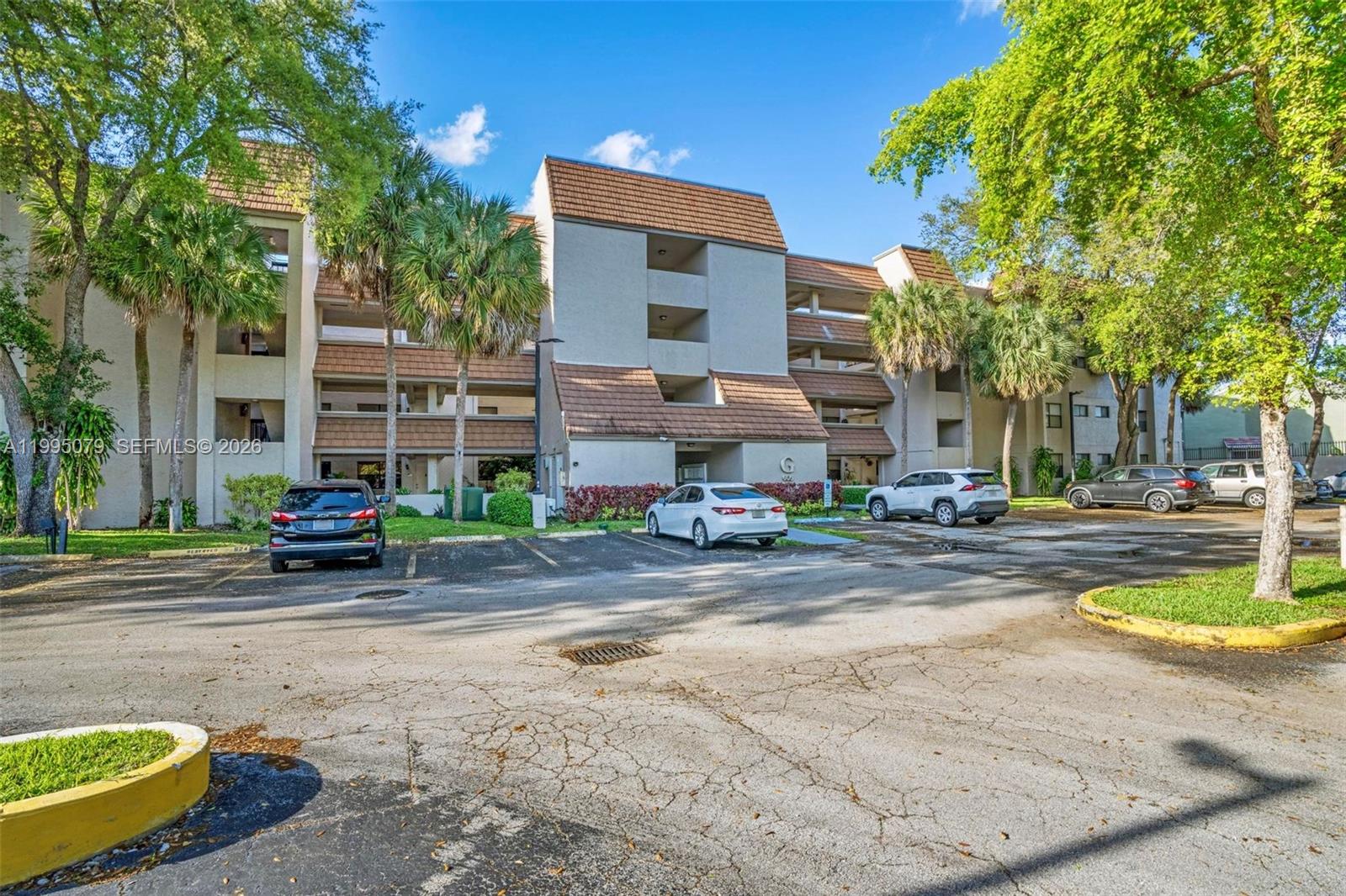 SUMMERTREE VILG CALIF CL - Residential Lease