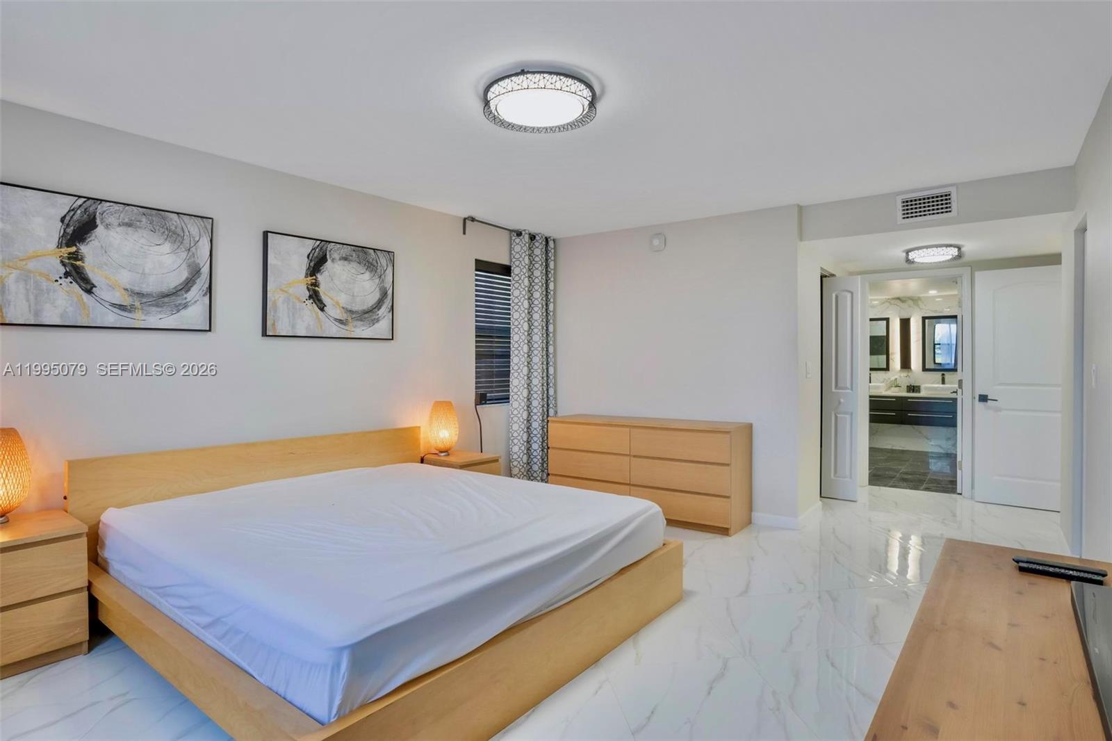 SUMMERTREE VILG CALIF CL - Residential Lease