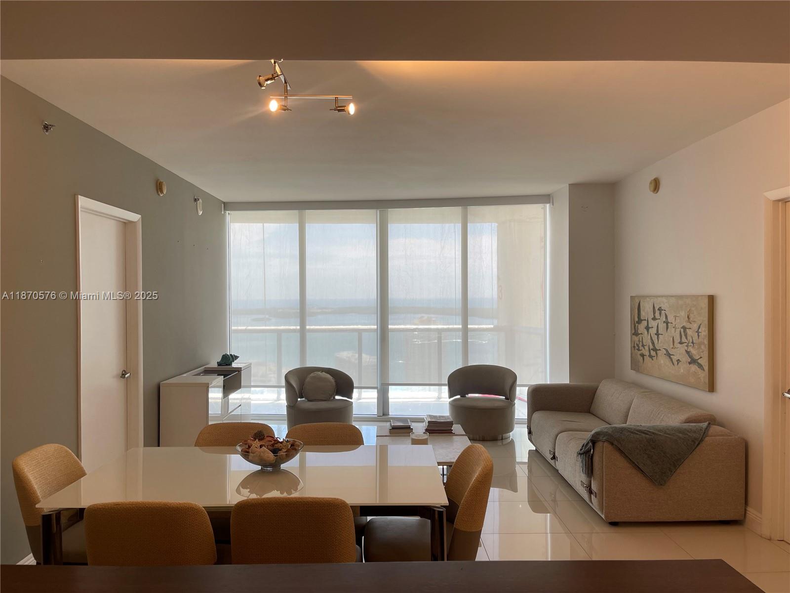 475 Brickell Ave 3807
