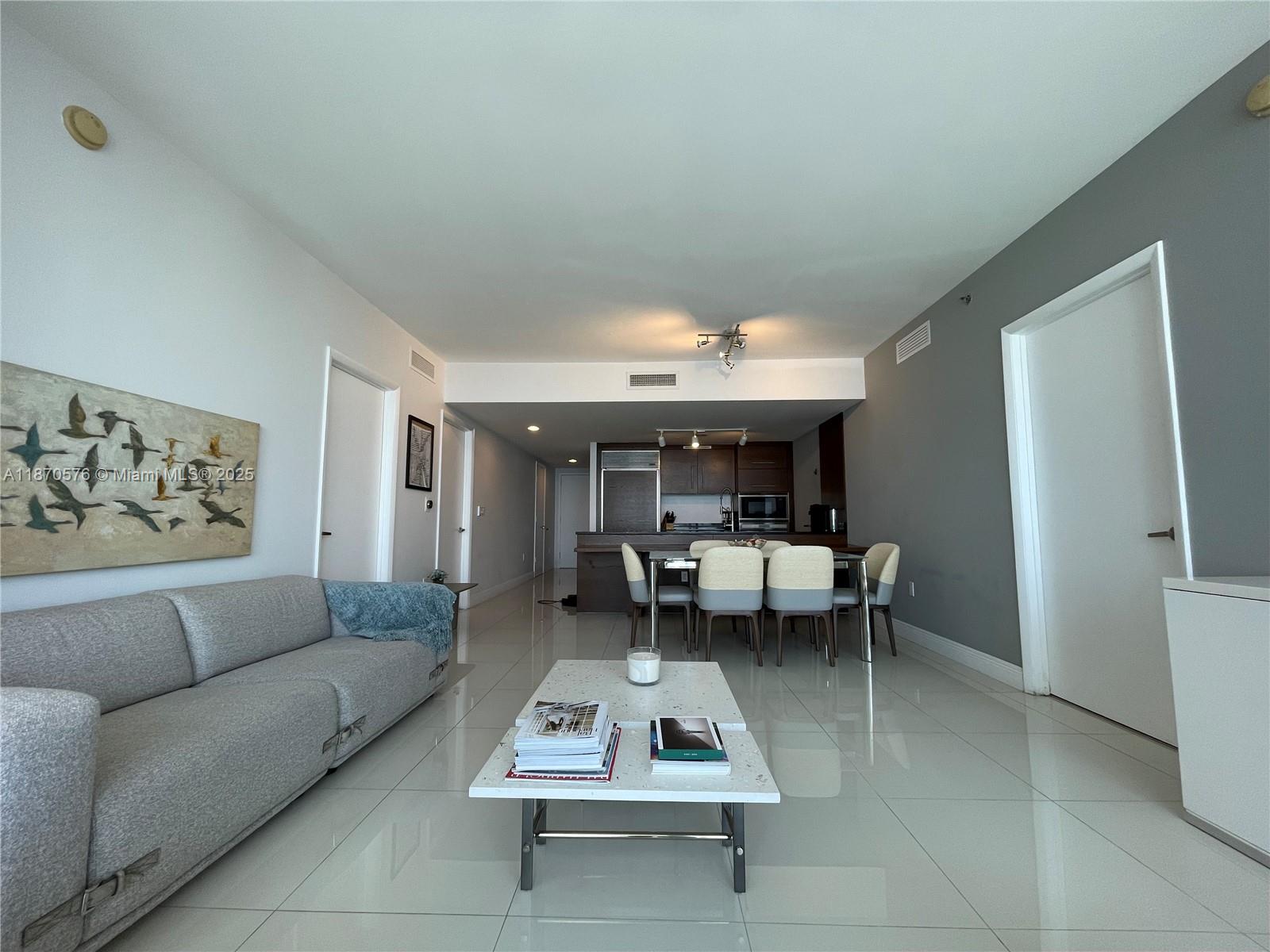 475 Brickell Ave 3807