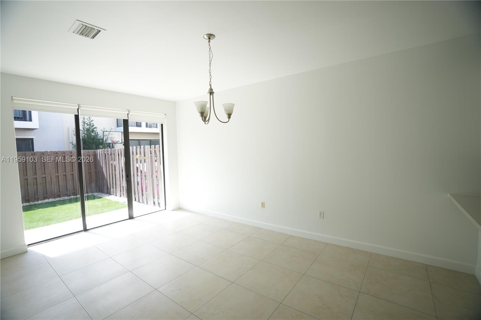 DORAL CAY - Residential Lease