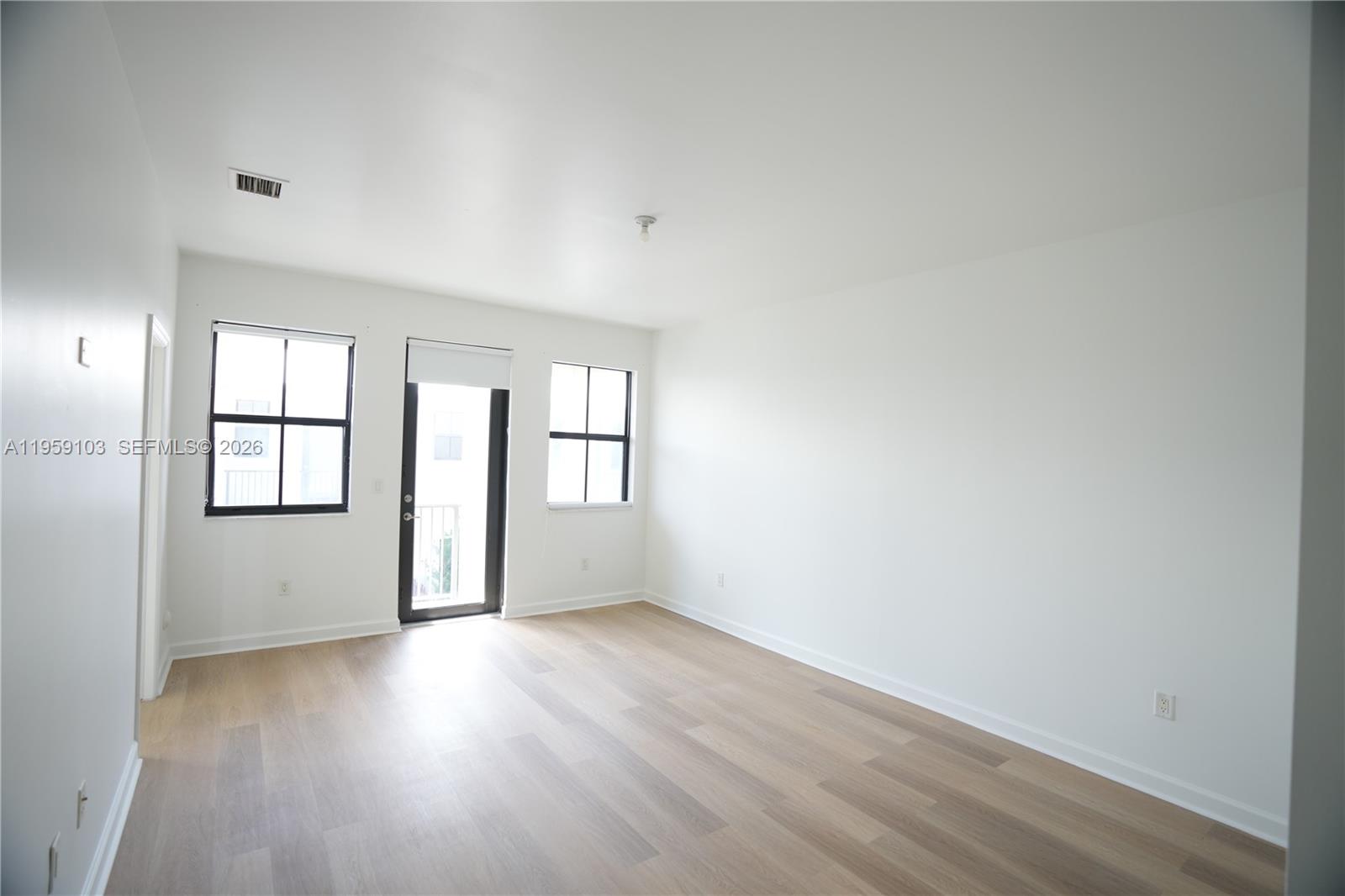 DORAL CAY - Residential Lease