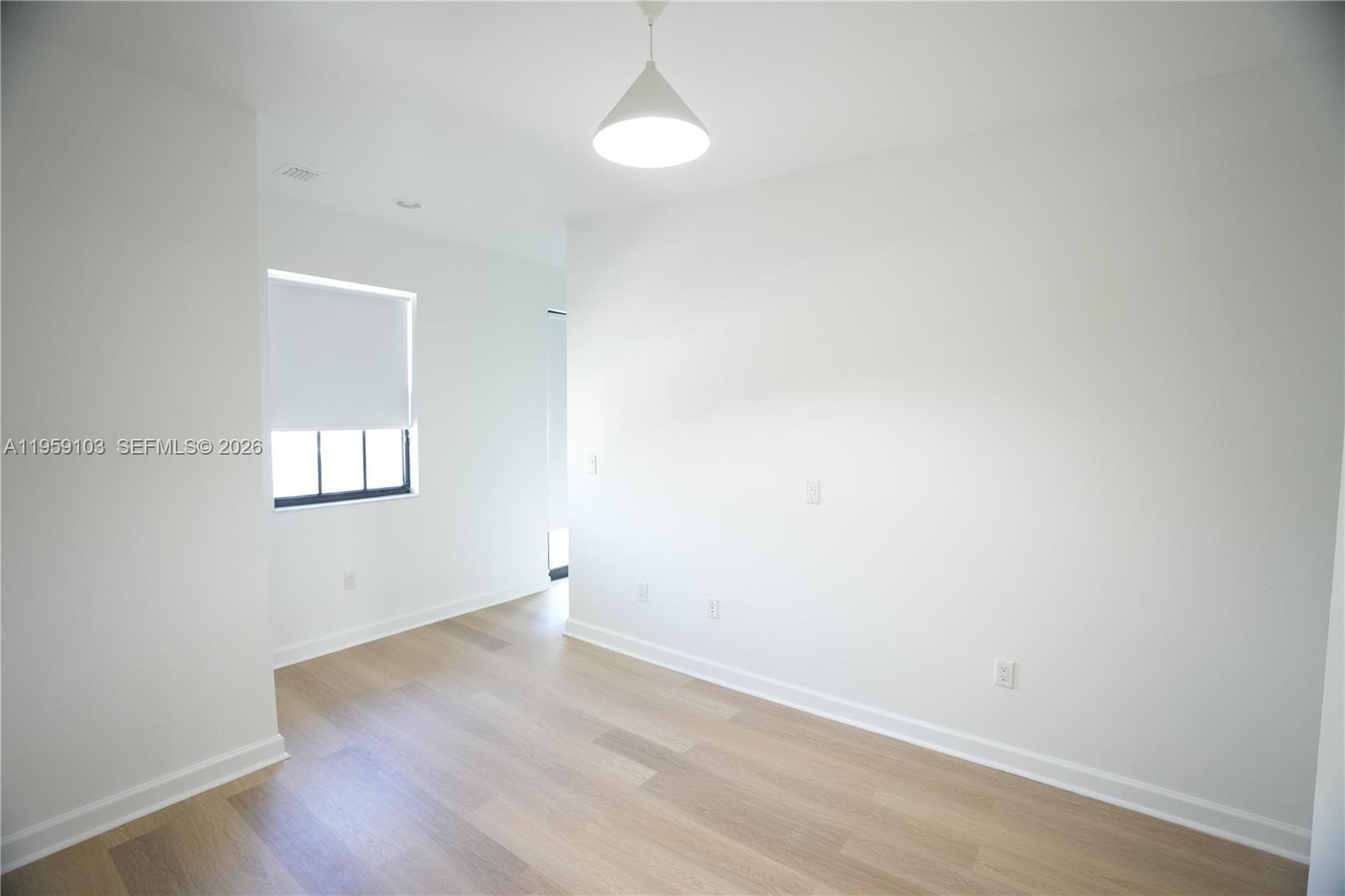 DORAL CAY - Residential Lease