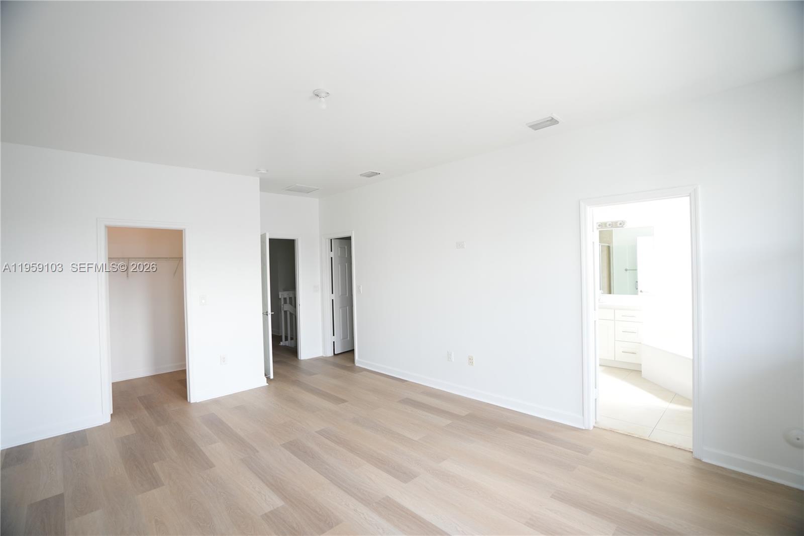 DORAL CAY - Residential Lease