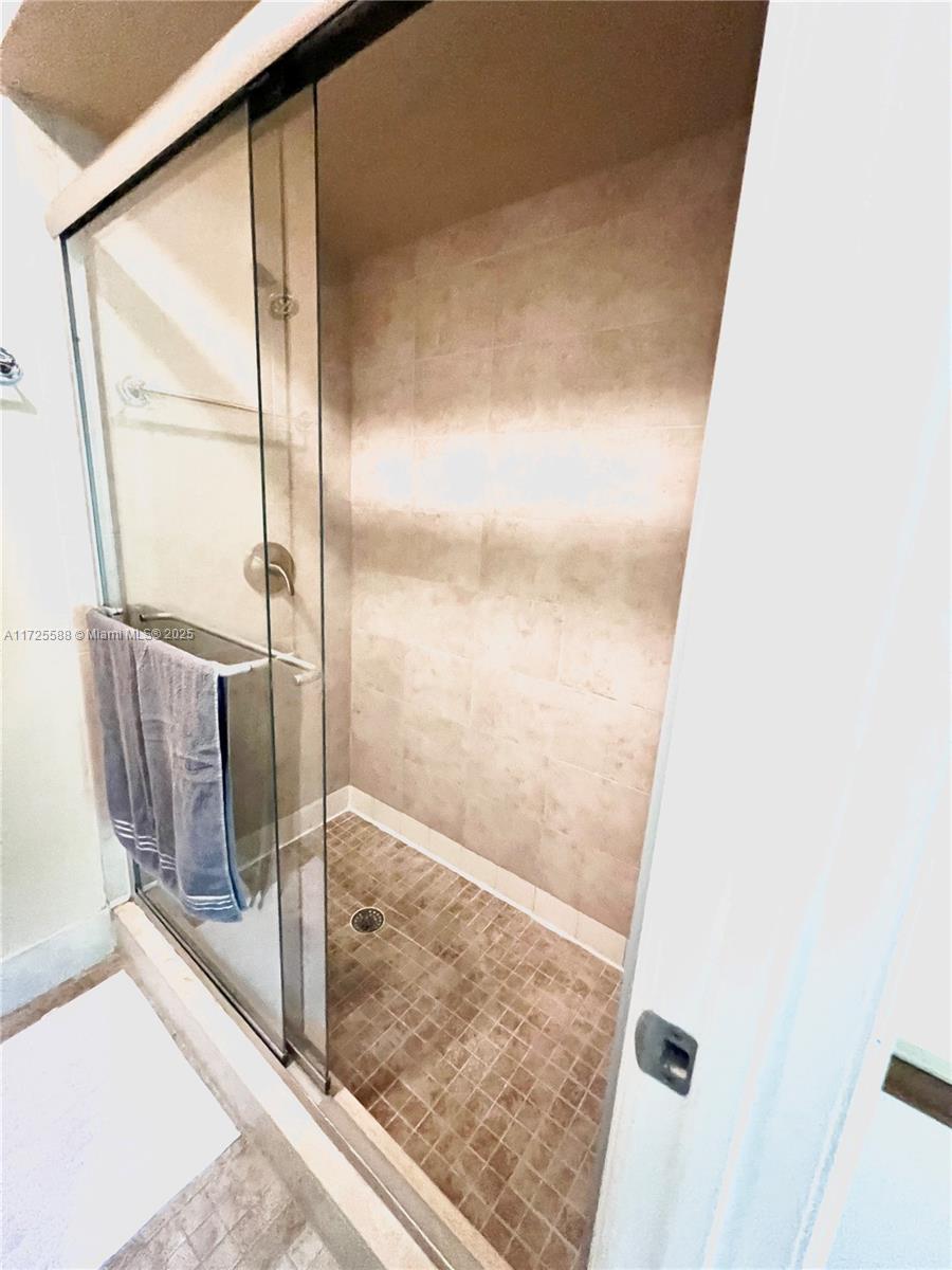 SOUTH LAKE CONDO - Residential