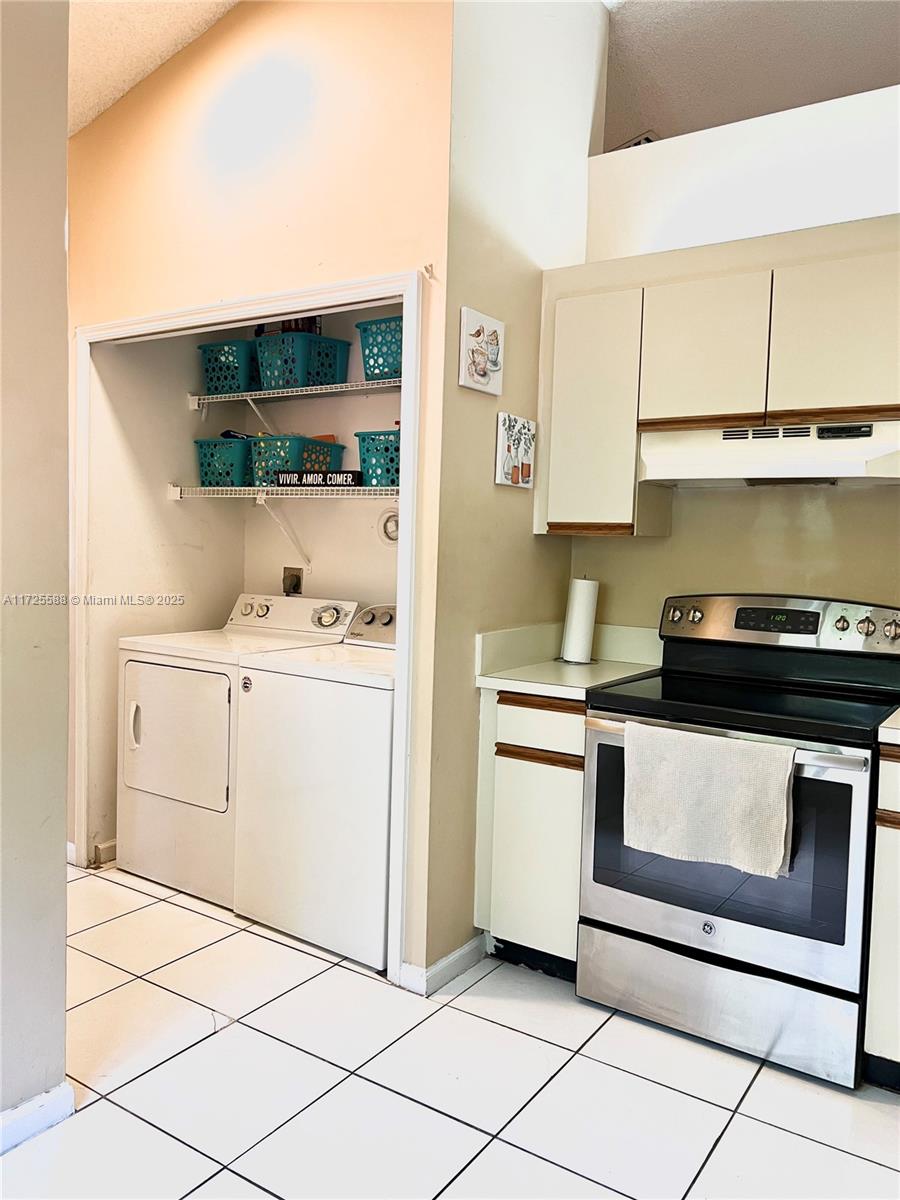 SOUTH LAKE CONDO - Residential
