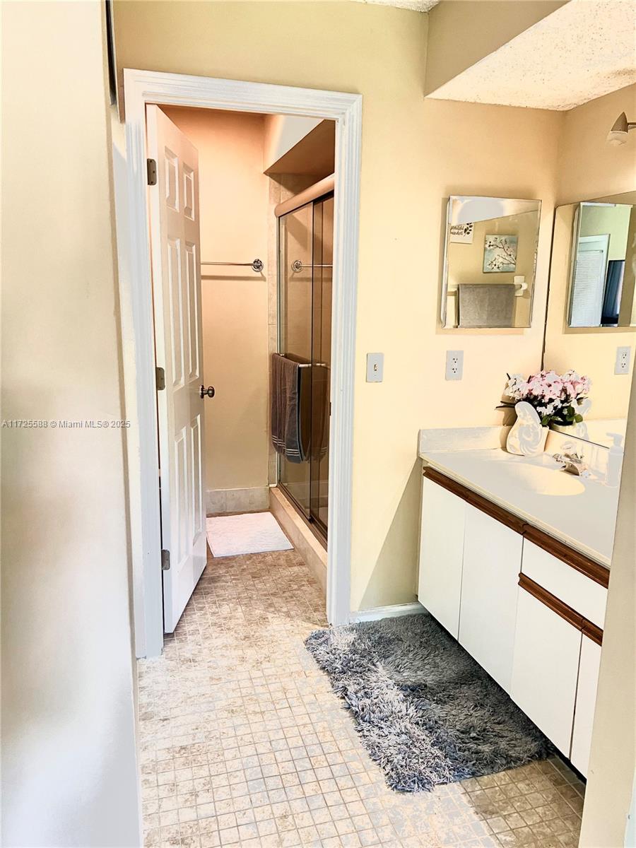 SOUTH LAKE CONDO - Residential