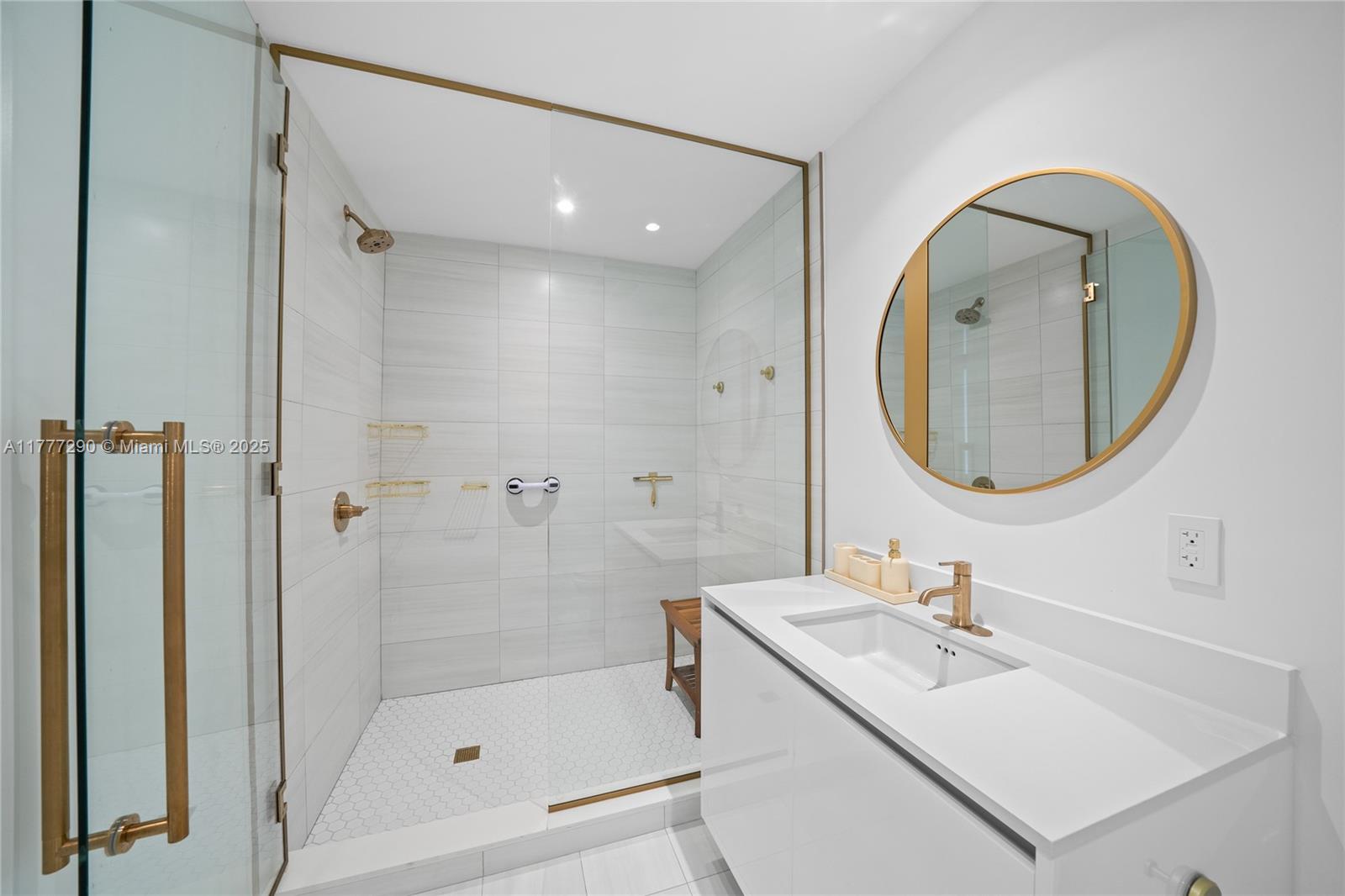 Mr. C Tigertail - Residential