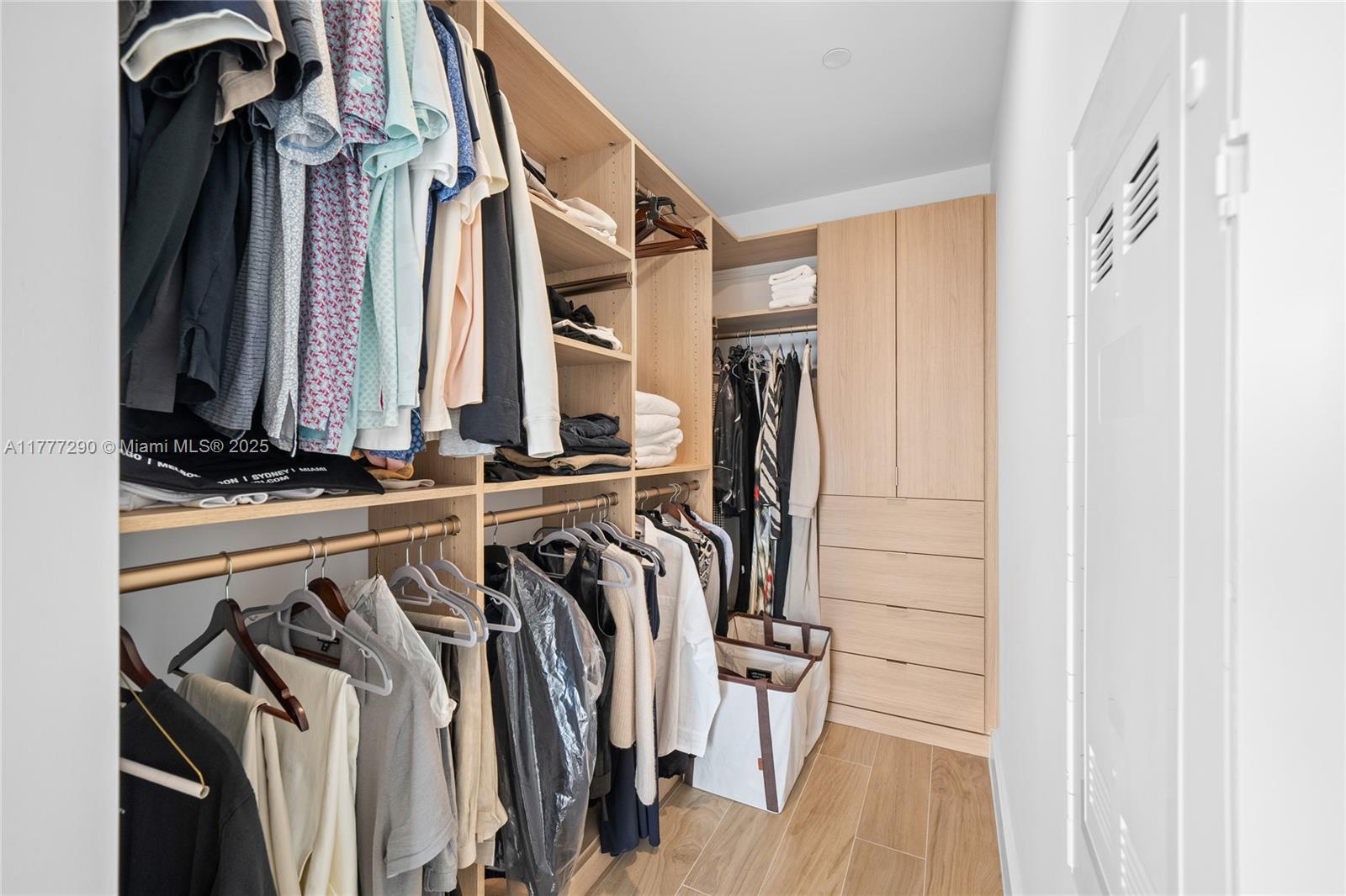 Mr. C Tigertail - Residential