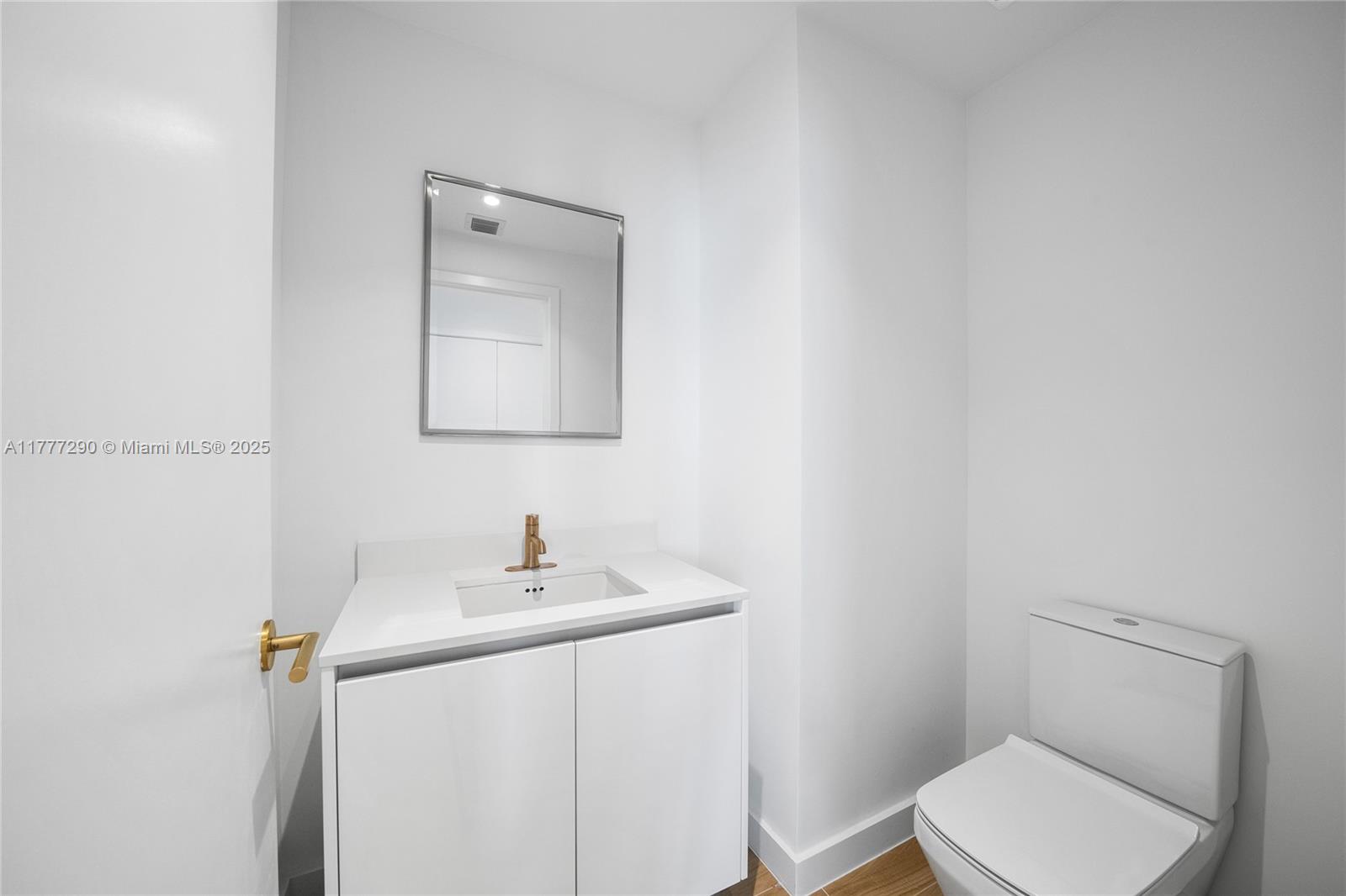 Mr. C Tigertail - Residential