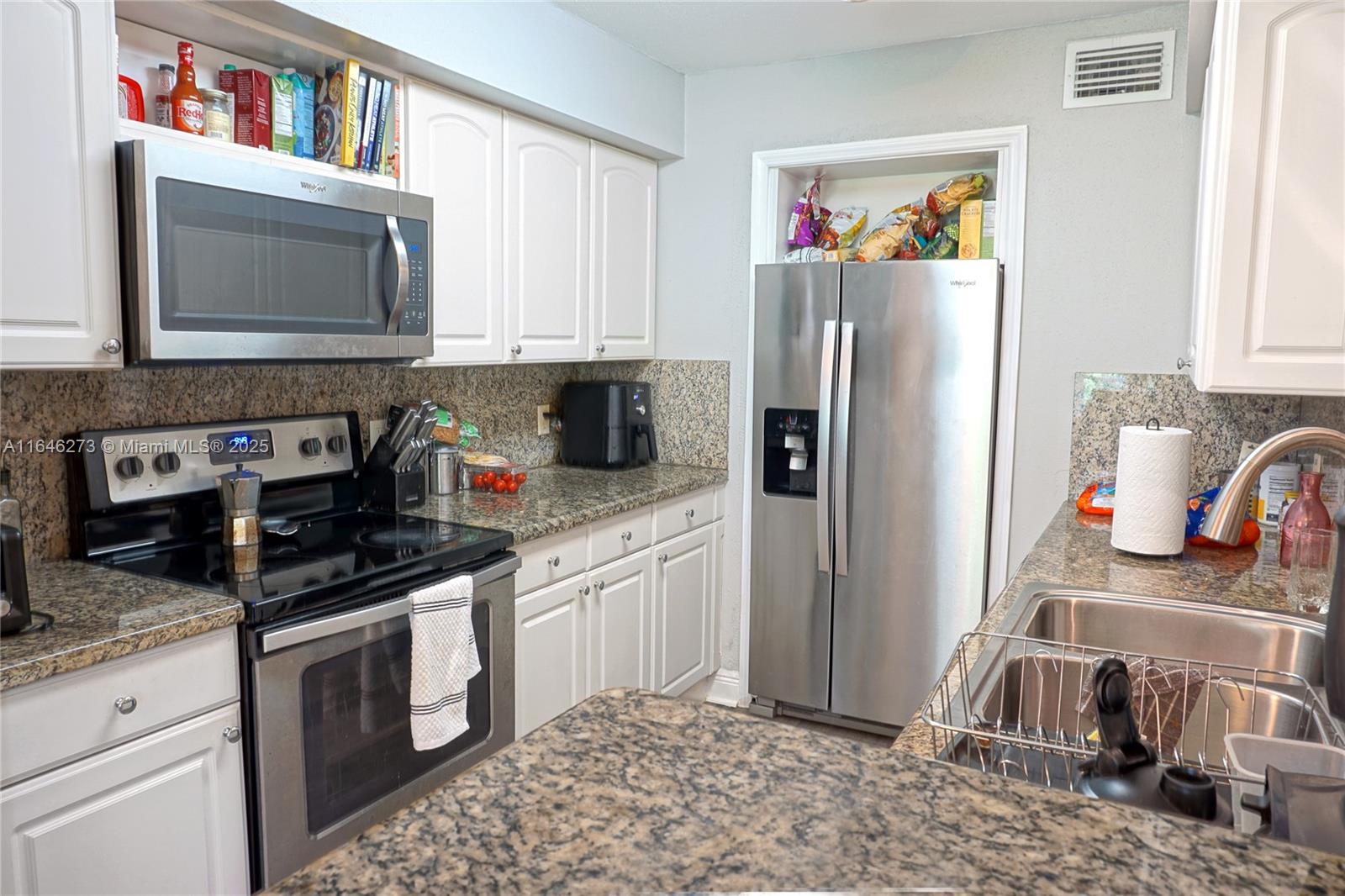 SAILBOAT POINTE CONDO - Residential