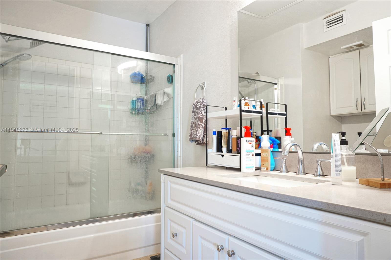 SAILBOAT POINTE CONDO - Residential