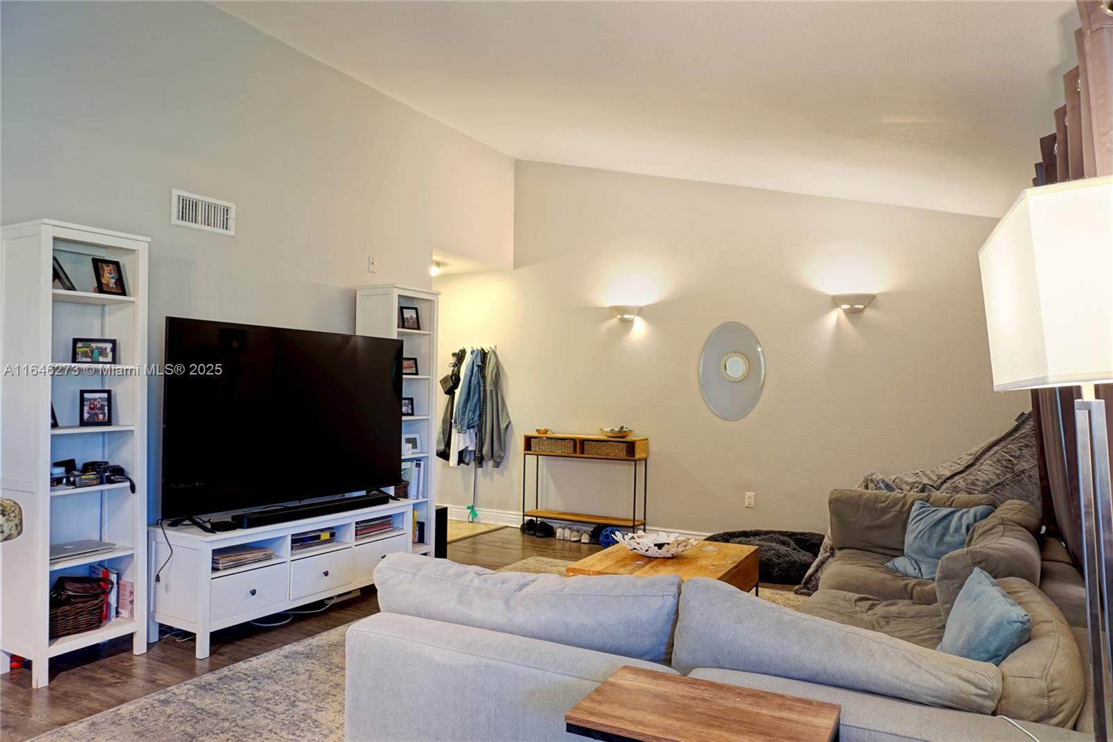 SAILBOAT POINTE CONDO - Residential